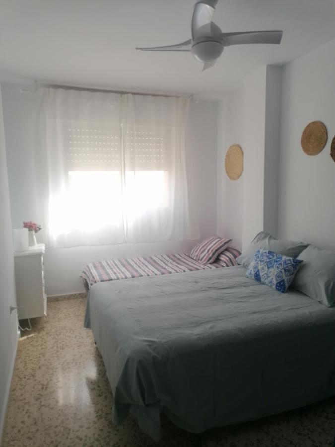 Piso Familiar Con Piscina Y Aparcamiento En Torre Del Mar - Edificio Ronda I Lägenhet Exteriör bild