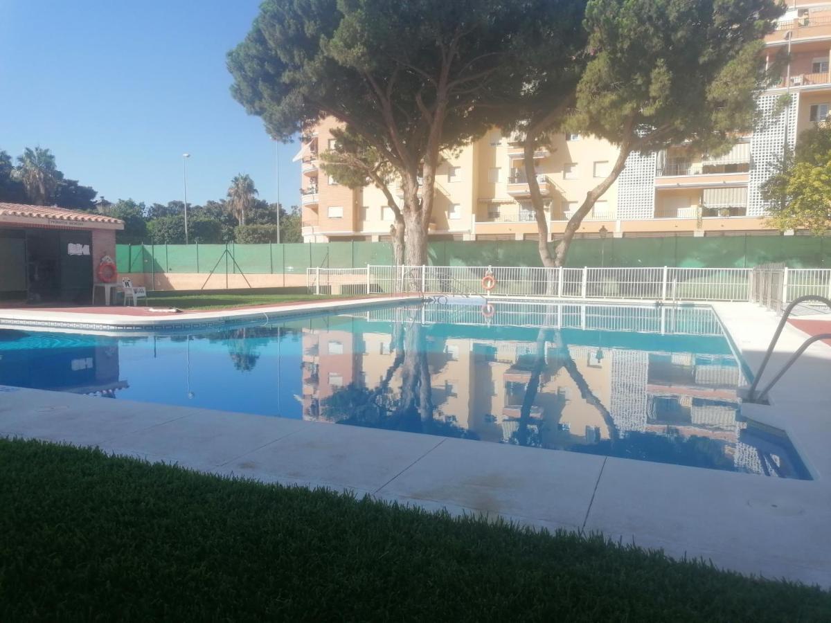 Piso Familiar Con Piscina Y Aparcamiento En Torre Del Mar - Edificio Ronda I Lägenhet Exteriör bild